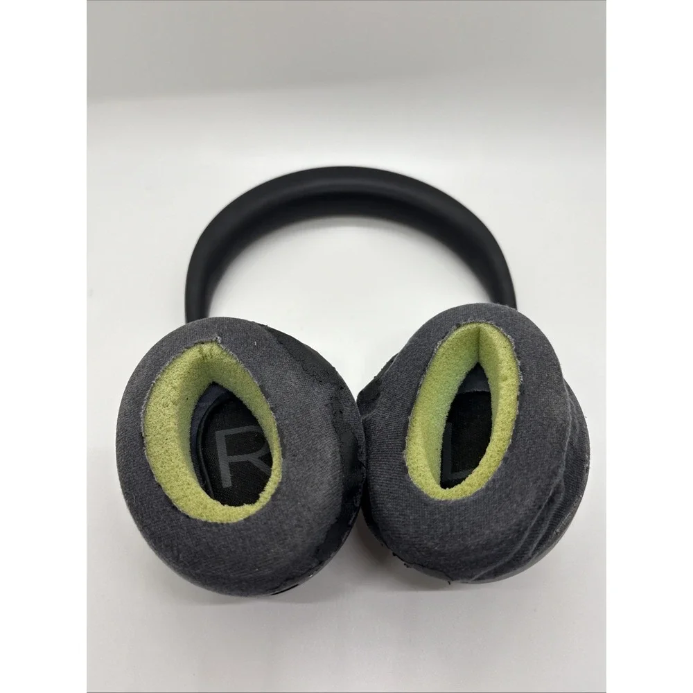 Bose Noise Cancelling 700 Bluetooth Wireless Over-Ear Headphones 794297-0100